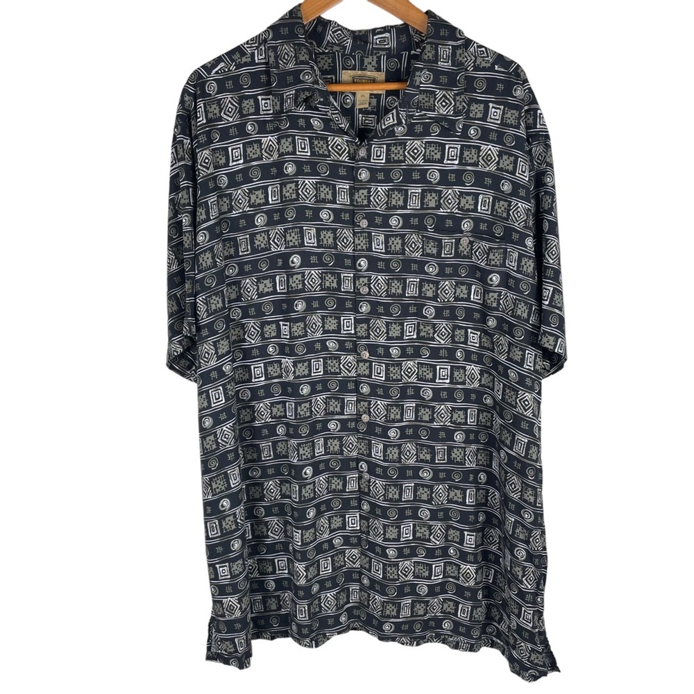 Foundry 100% Rayon Black and Tan Hawaiian Camp Short Sleeve Shirt in Size 2XL
